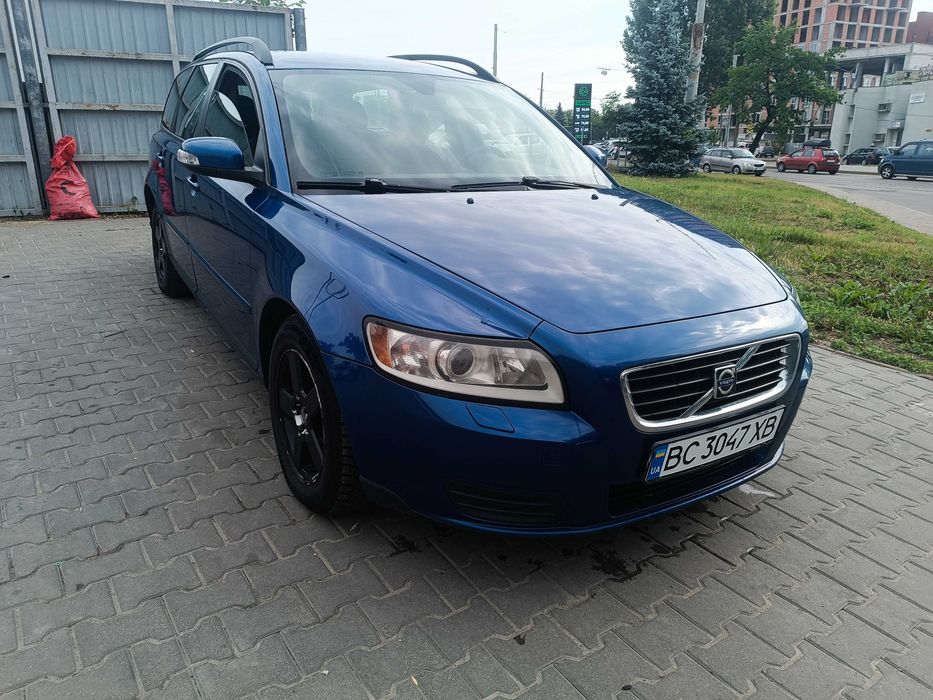 Авто  легкове VoLvo V50