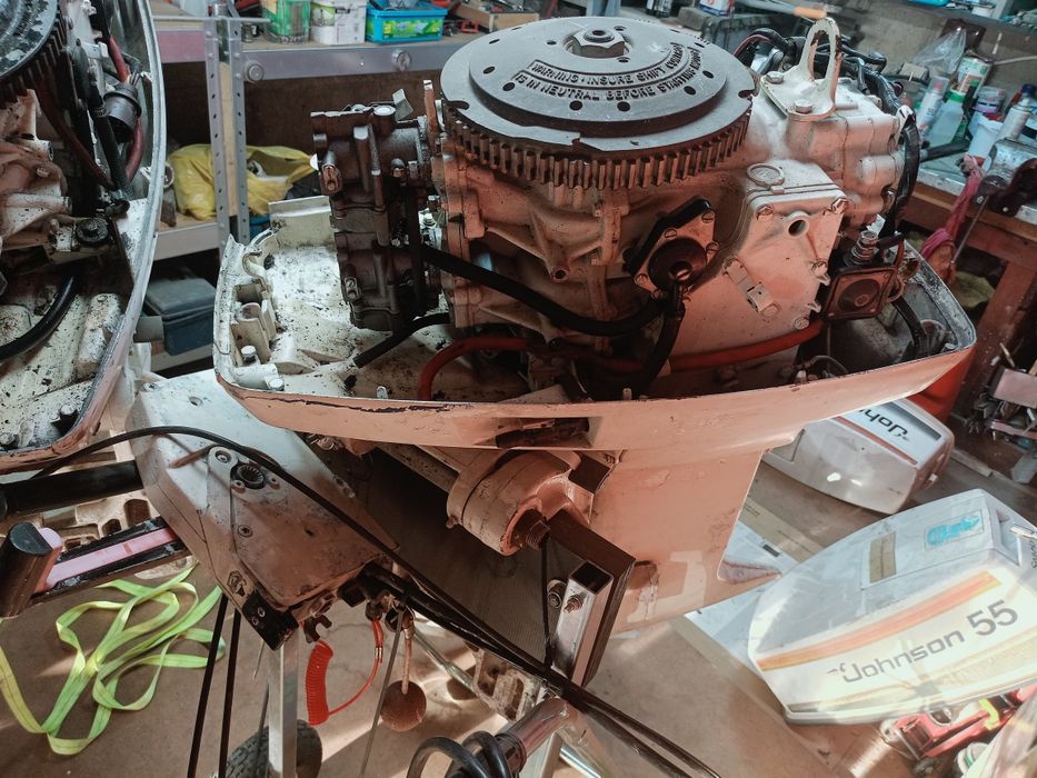 Silnik zaburtowy Johnson 55 KW