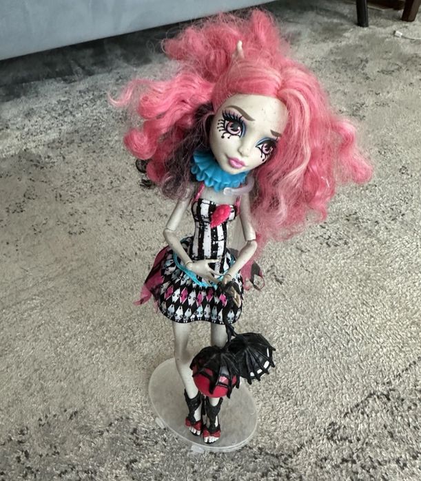 Monster High Freak Du Chic Rochelle Goyle Фрік Ду Чик Рошель Гойл