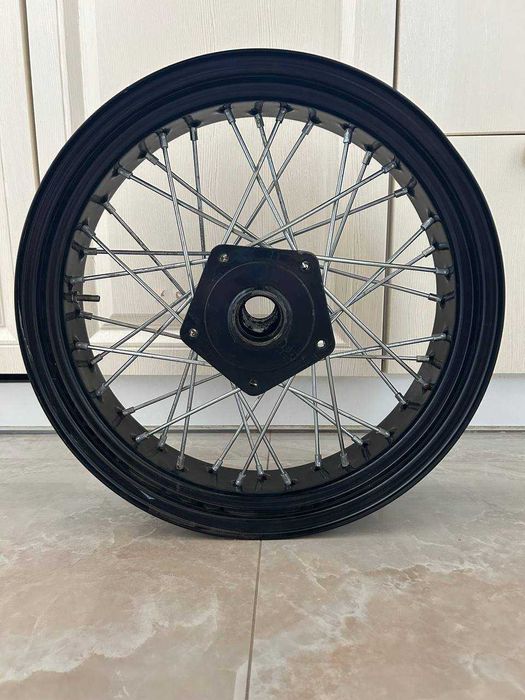 Кастомне колесо R17 для Harley Davidson.