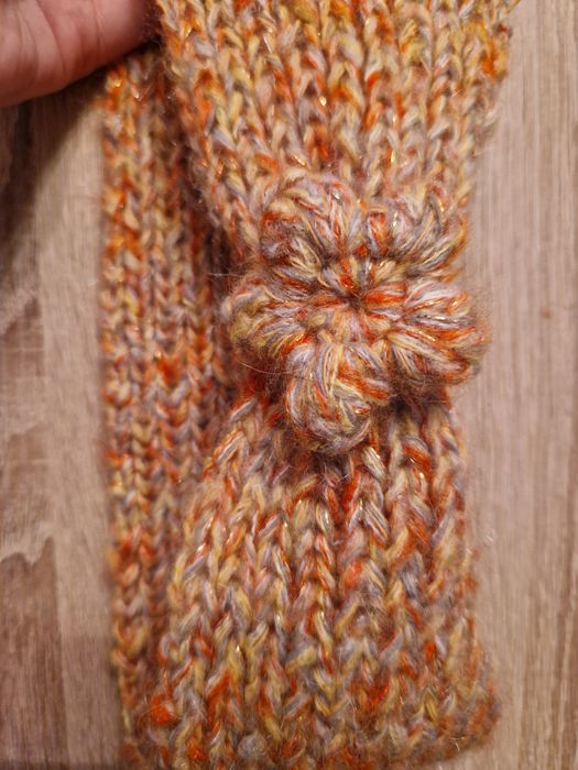 szalik i opaska ręcznie robione na drutach