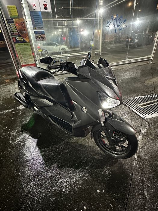 Vendo ou troco xmax 125 2016 NEGOCIAVEL