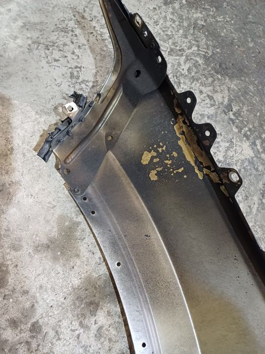 Крыло Volvo XC90 правое детали кузова/разборка