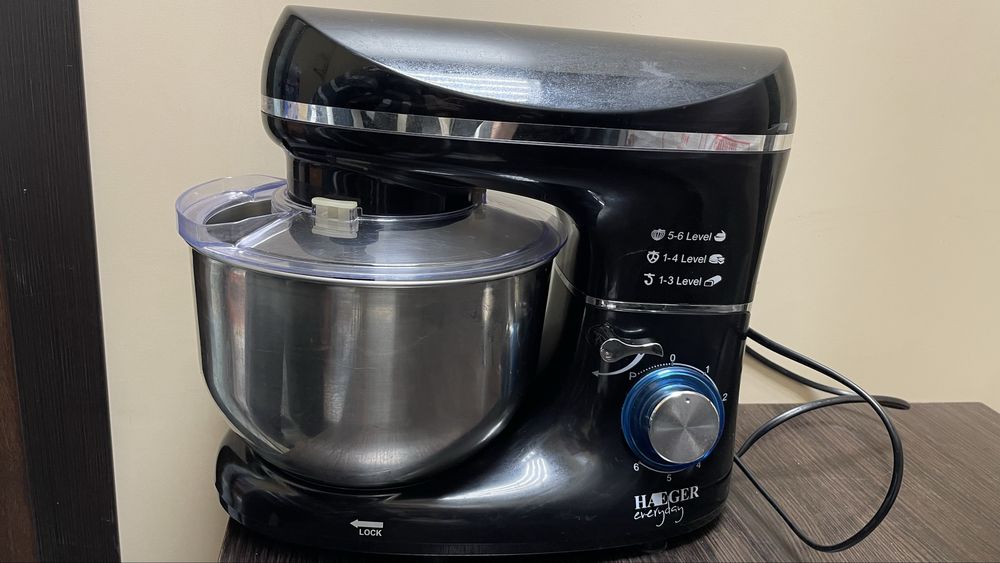 Кухонний комбайн Haeger HG-6668 міксер тістоміс планетарний