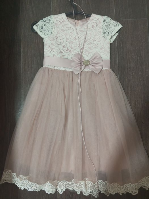 Дитяча бальна сукня