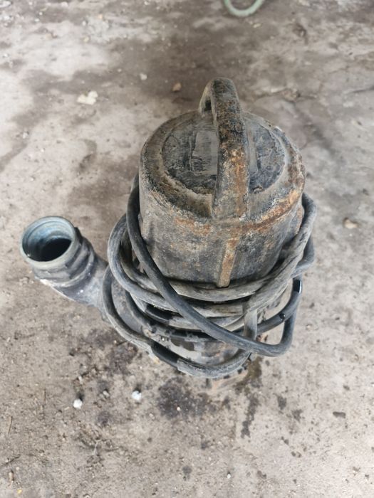 Bomba de água submersível