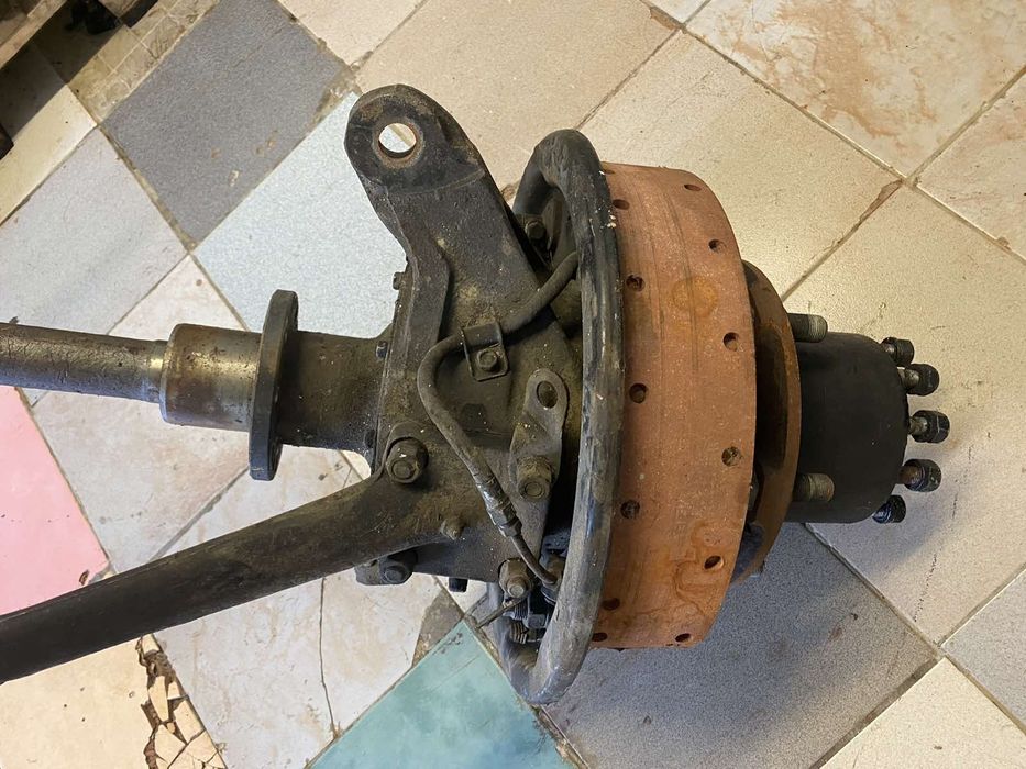 Редуктор газ 66 блокуючий, кулак полуось кулак