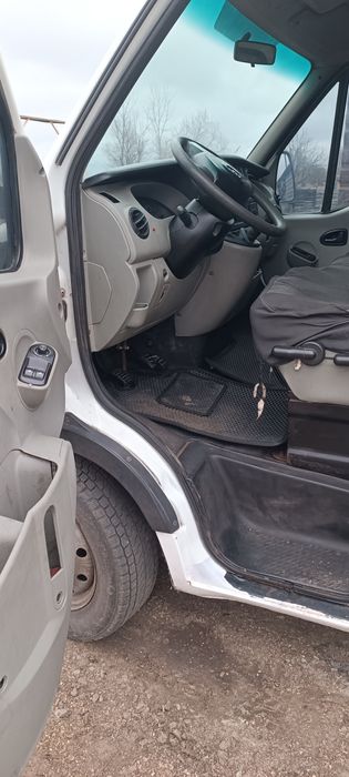 Опель мовано 2003р