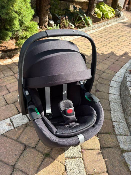 Wózek Maxi-Cosi Plaza Plus 3w1 + nosidełko Pebble 360 + adaptery