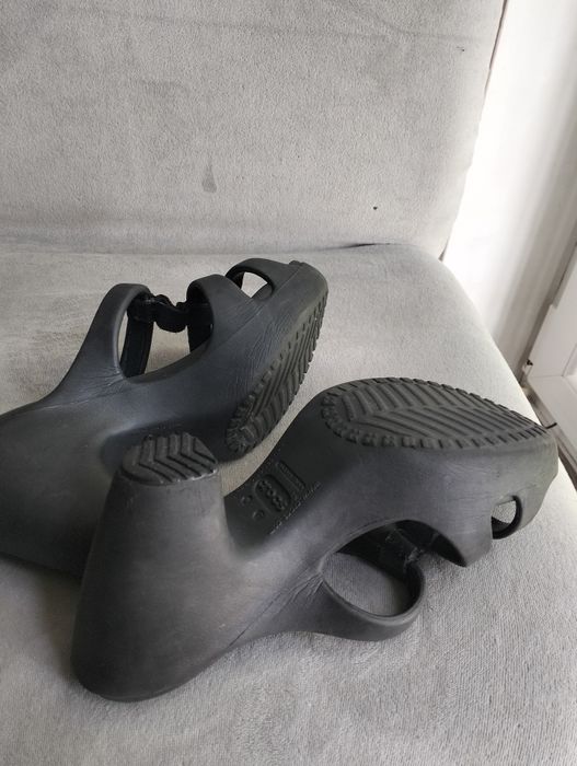 Crocs Cyprus ||| klapki na obcasie