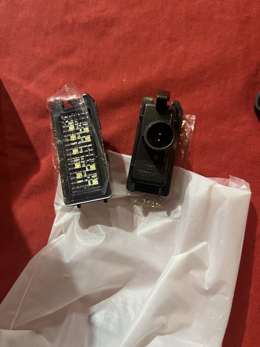 Підсвітка номераFiat500JeepGrandCherokeeВантажів