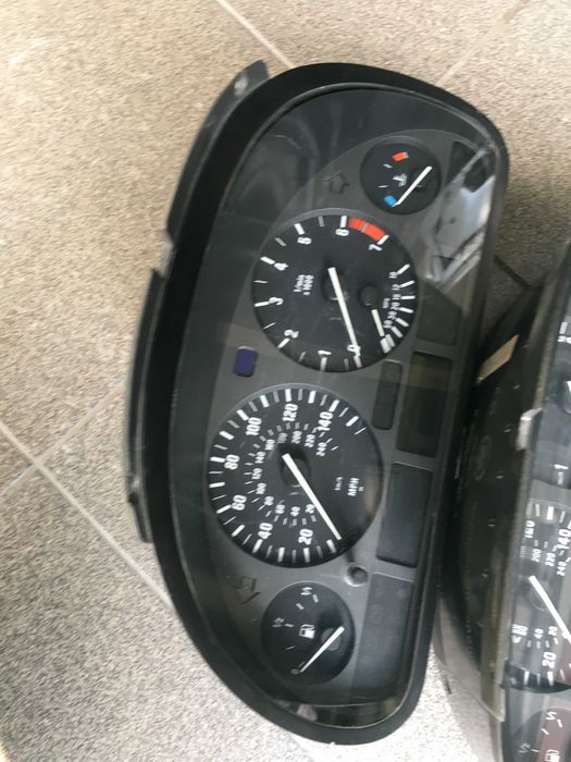 Bmw 5 e39 licznik zegary benzyna 8.375.901 8.375.671 anglik