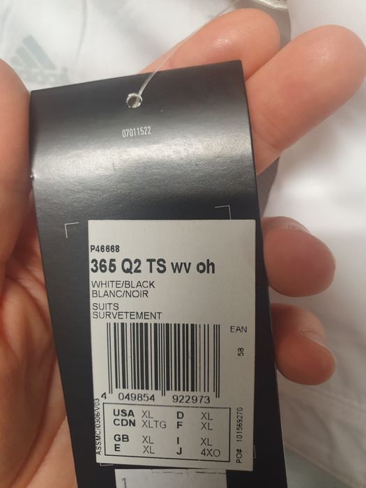 Sportowa kurtka Adidas