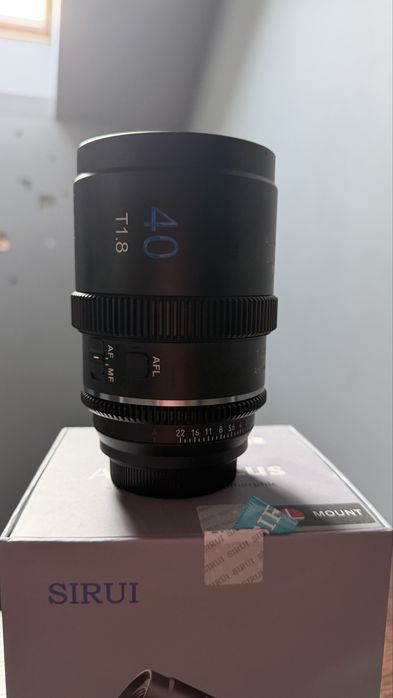 Sirui 40mm 1.8 1.33x AF Anamorphic L-mount