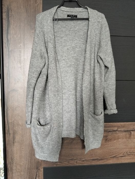 3 kardigany odcienie szarości