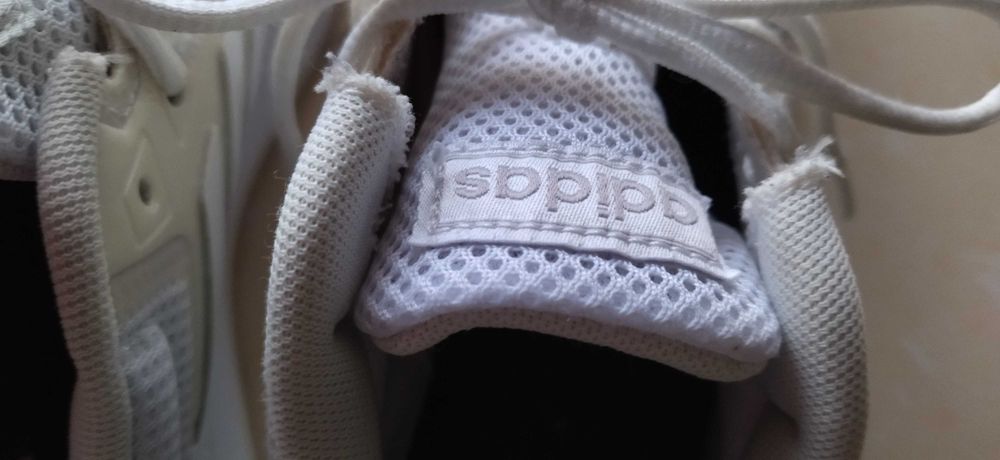 Adidas -Sapatilhas Brancas de senhora - nº. 38 1/2- bx preço