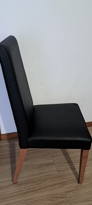 Mesa de jantar em vidro