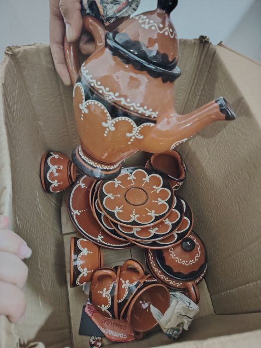 Serviço de Café / Chá em Barro Vermelho Pintado à Mão - Olaria Regional