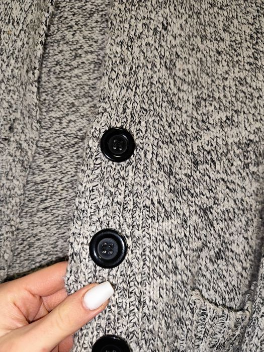 Кардіган в'язаний з капюшоном