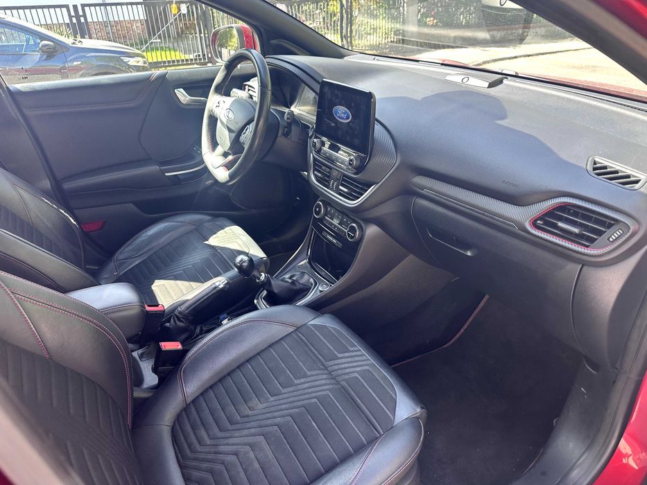 Ford Puma St Line manual 2020 rok