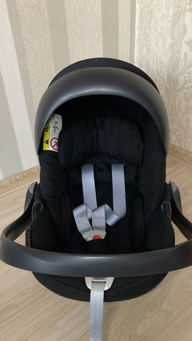 Дитяче автокрісло в машину Cubex cloud Q plus