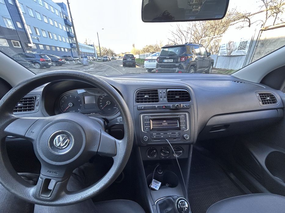 Volkswagen Polo Sedan 2013