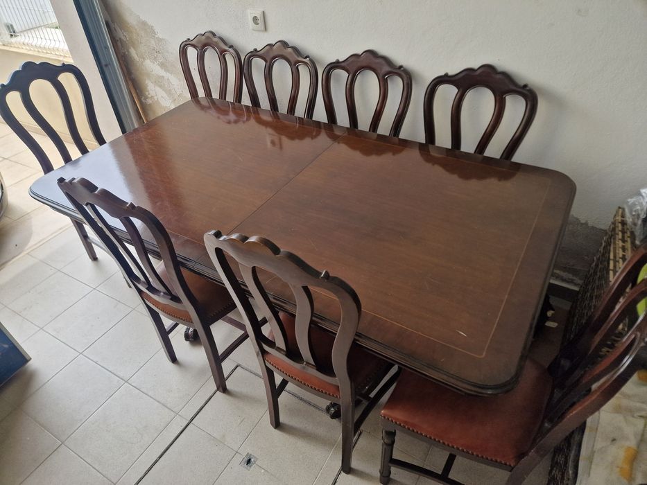 Dining Table + 8 Chairs (Read Description)64575239518465122