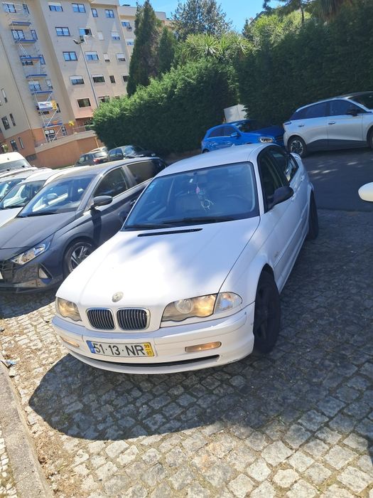Bmw 320D com repro solt c pele Ler anúncio
