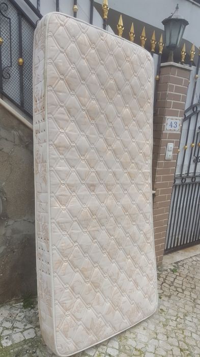 Colchão  para cama de solteiro