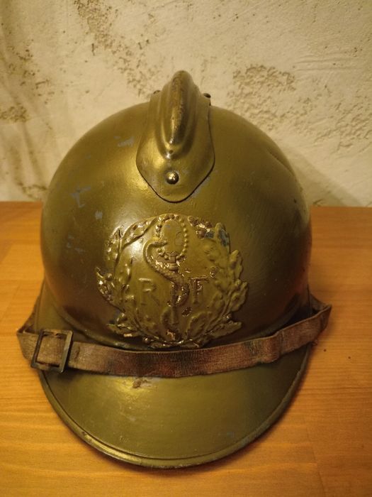 Hełm francuski Adrian Mle.15 medyczny rzadki antyk militaria WW1