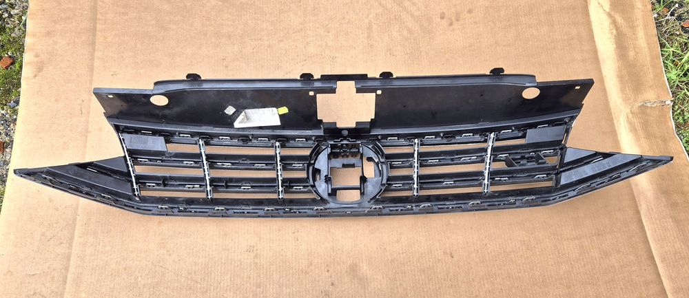 Atrapa chłodnicy VW Passat B8 R-Line 3⁠G⁠0⁠8⁠5⁠3⁠6⁠5⁠1⁠C⁠B NOWE