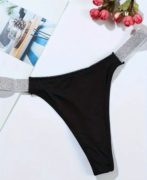 Очень красивые женские трусы-стринги размер М (46)