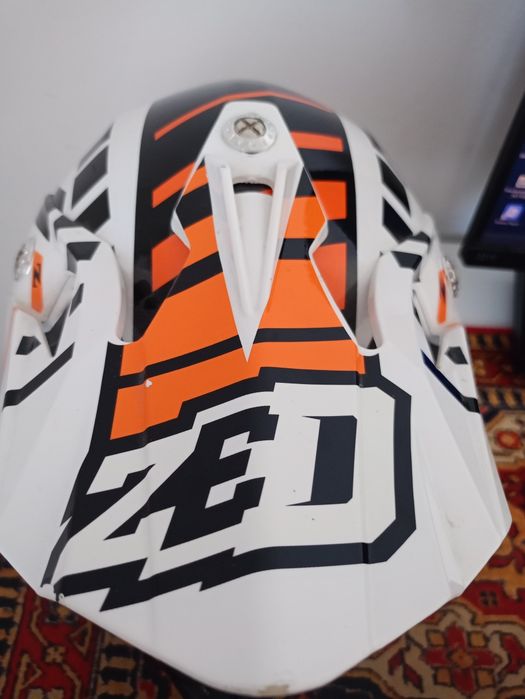 Kask Rowerowy/Moto "Zeď"