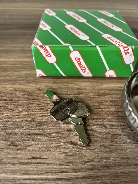 NOWY DUELLS korek zbiornika MZ ETZ 125 MZ ETZ 150 MZ ETZ 250 MZ TS 250