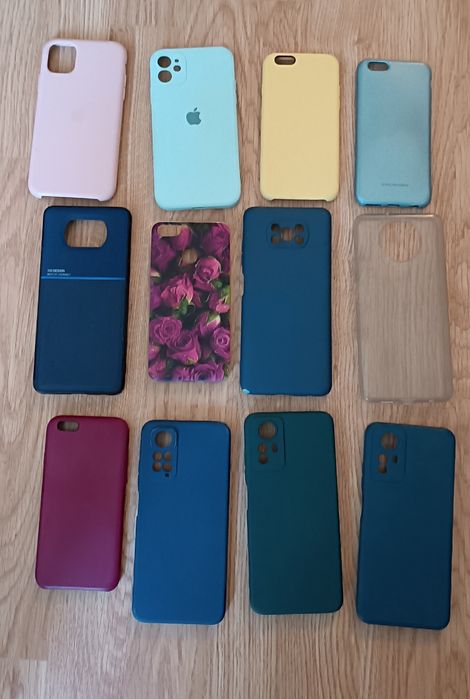 Набір чохлів до телефону.