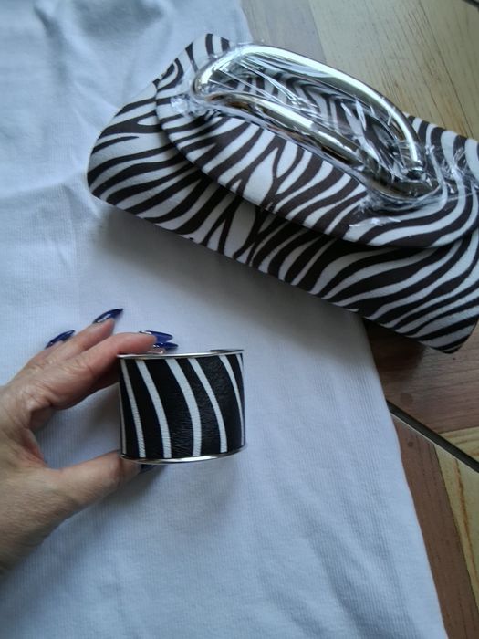 Piękna Nowa torebka. Polecam.