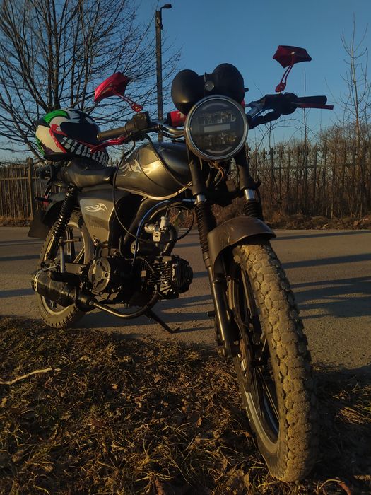 В продажі альфа мустанг 125