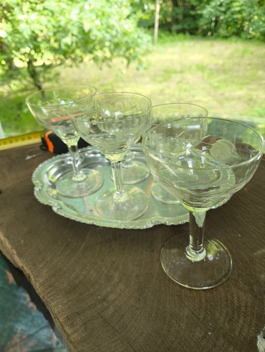 Zestaw kieliszków grawer . Vintage