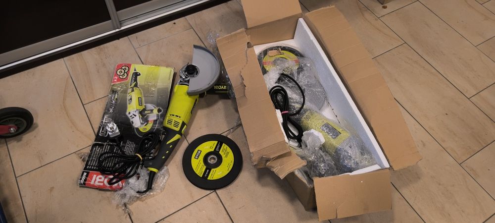 Szlifierka 230 Ryobi EAG2000RS