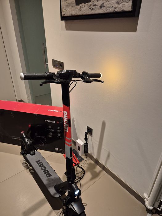 Новий електросамокат DUCATI PRO 2 EVO