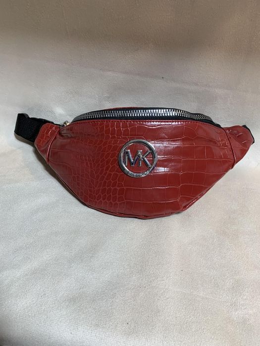 Sprzedam  czerwoną nerkę