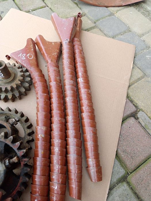 Запчастин до кіних сівалок