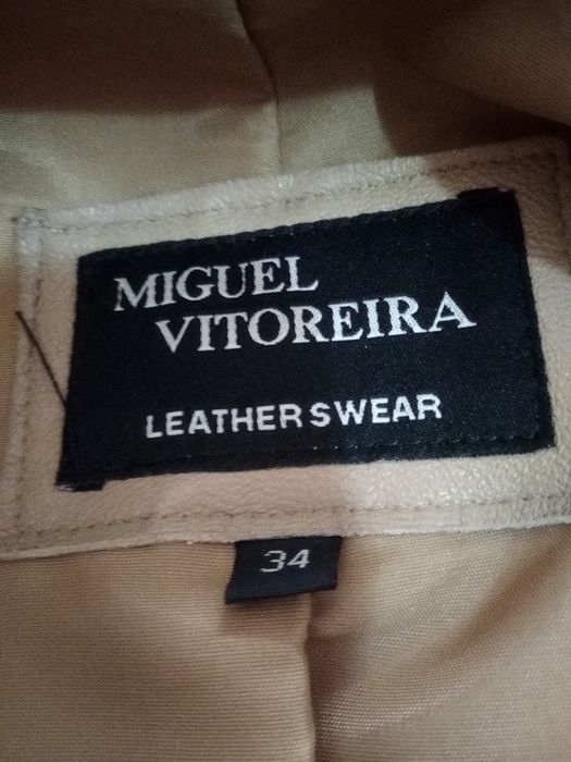 Casaco em pele genuína