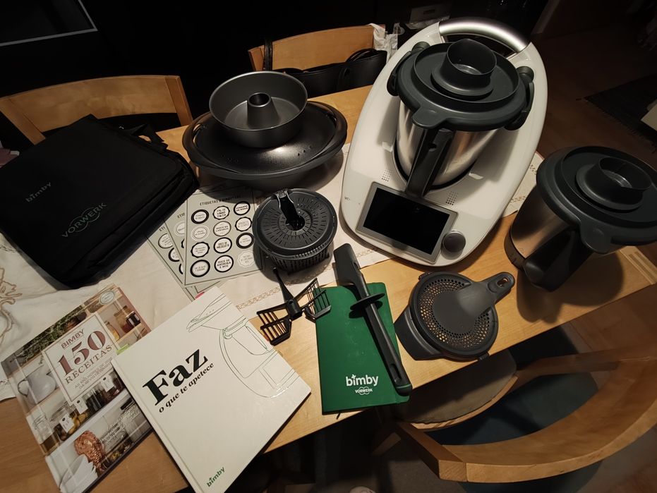 Bimby Tm6 + copo extra & acessorios extra