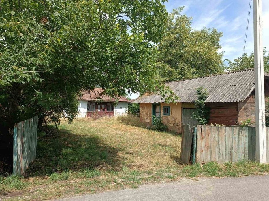 Продається земельна ділянка в с. Братківці