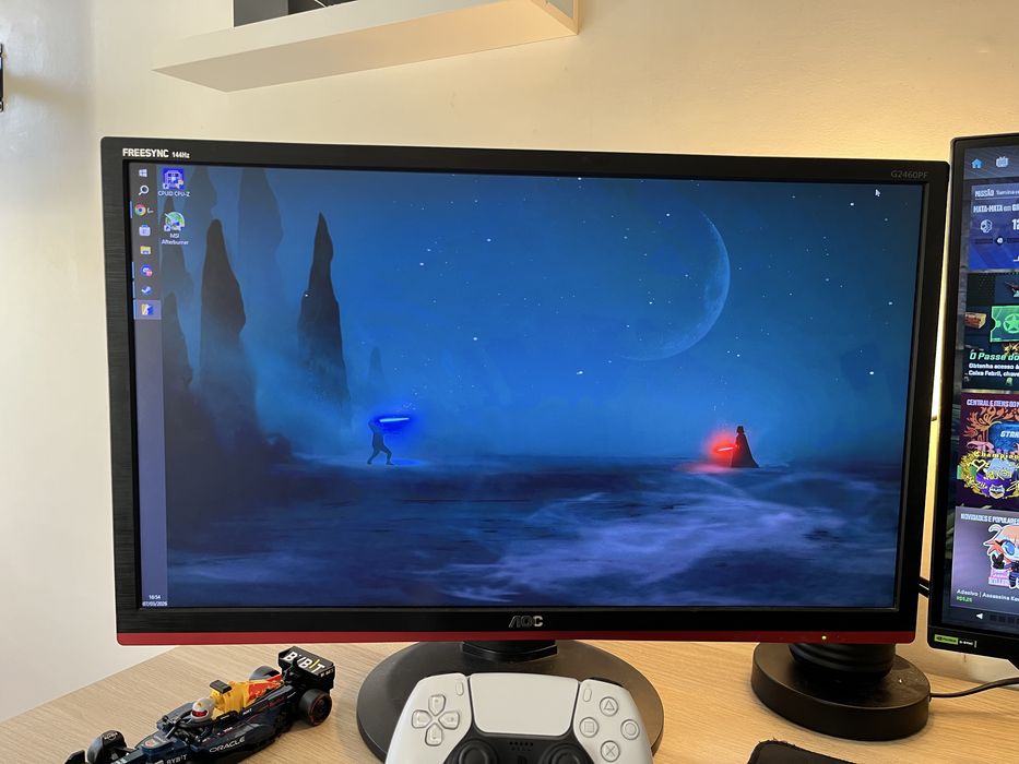 monitor AOC (1 ms / 144hz)