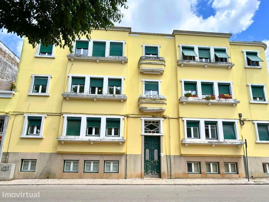 Apartamento T3 no centro de Santarém