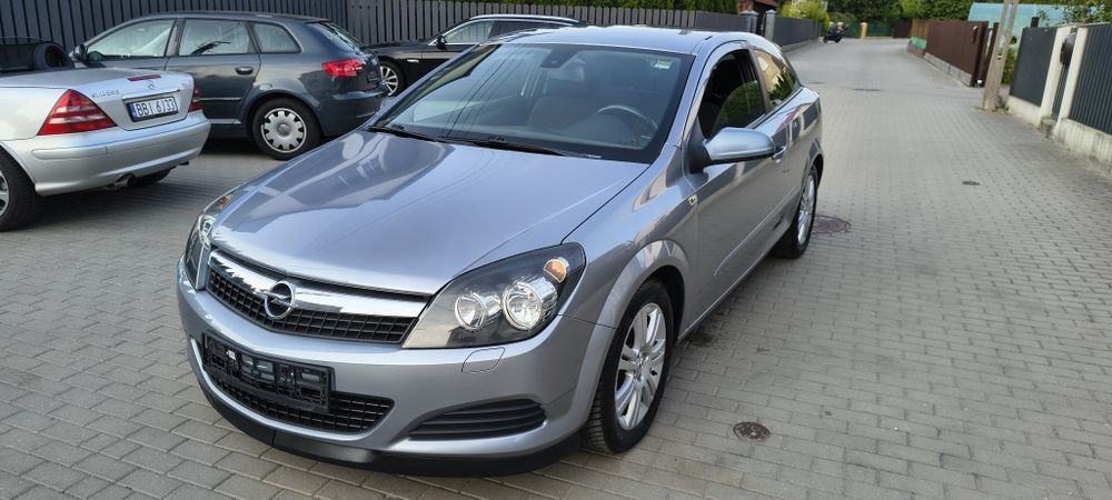 Opel.Aatra GTC 1.4 16v 2008r zarejestrowany w Polsce