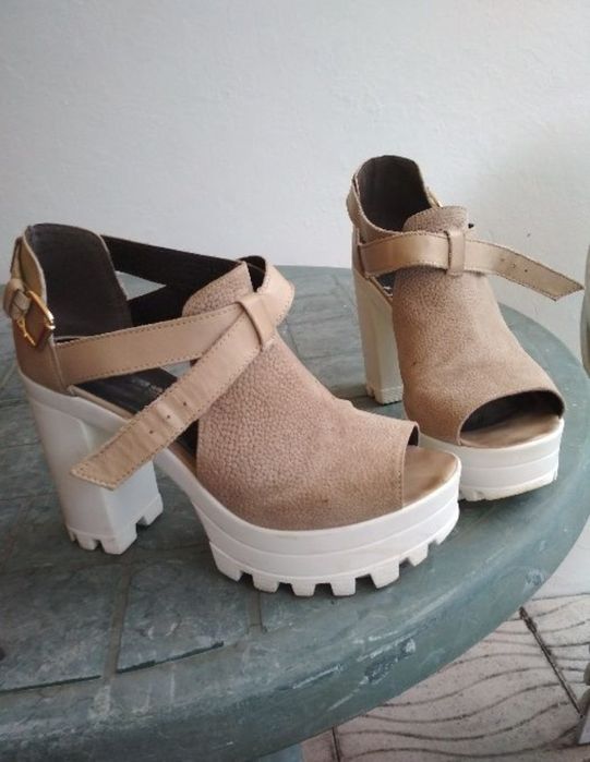 Sapatos senhora.