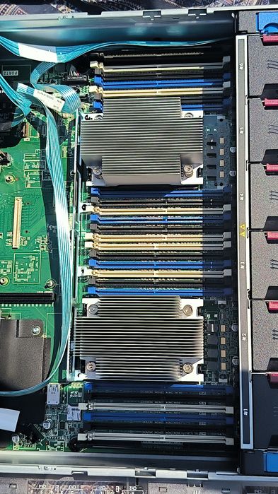 Сервери HP ProLiant DL380 Gen9 2шт Xeon E5-2640V3